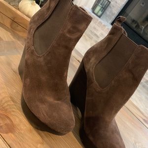 Michael Kors wedge botties